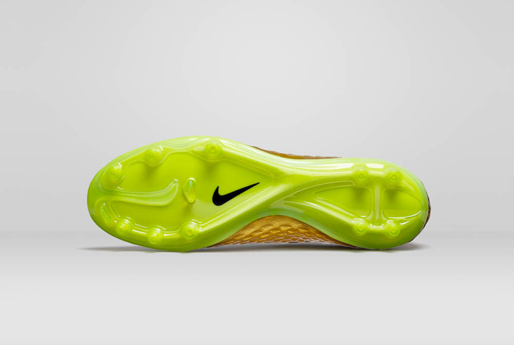 Nike soccer football gold boot shoe sporting goods athletic equipment athlete