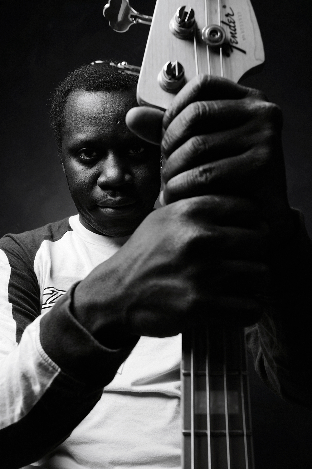 video musician Singer bassplayer Senegalese african