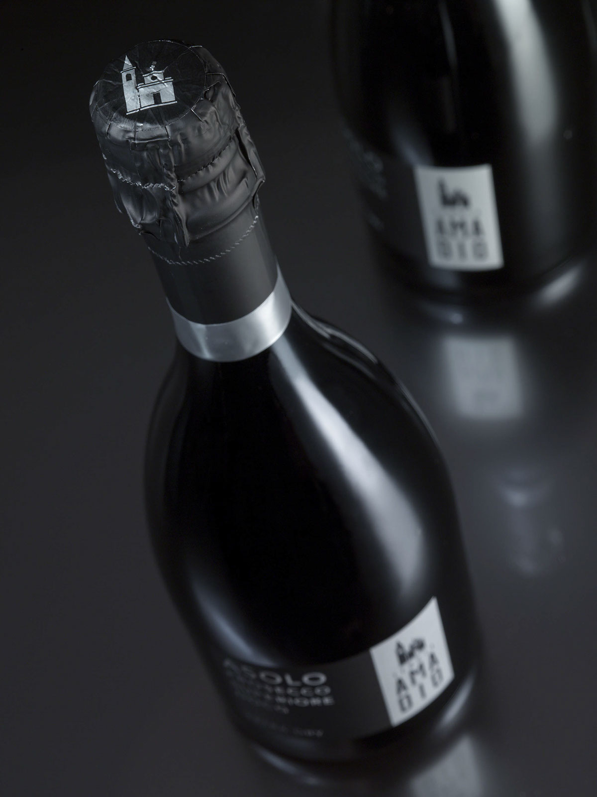 wine sparkling vino bottle box Italy Prosecco asolo product black logo Logotype Vinitaly Label labeloftheyear