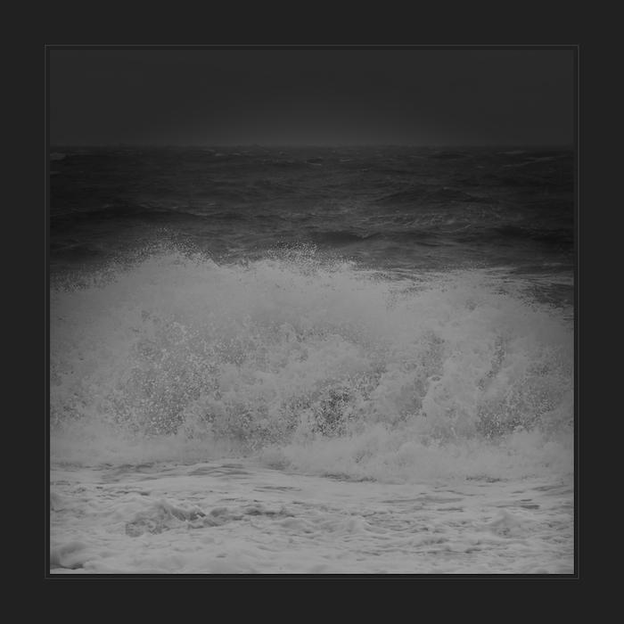 waves golven donker darkness zee sea