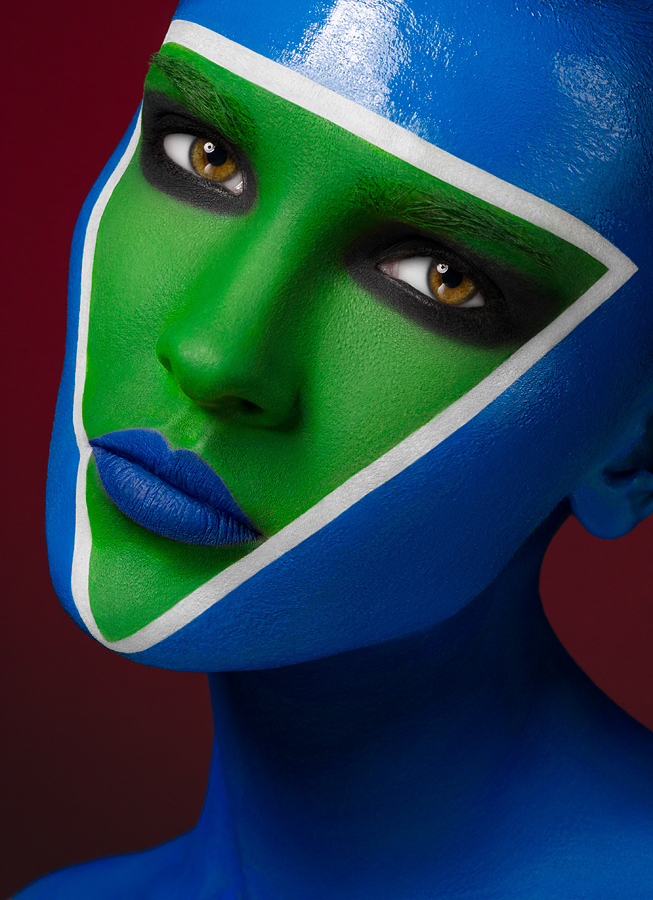 blue art green makeup