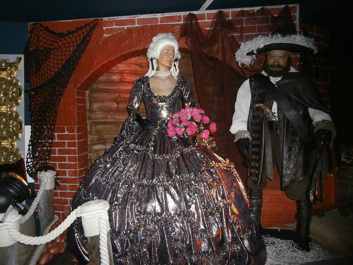 wax figures  sets props period costumes Delta centro de CIÊNCIA DE CAFÉ