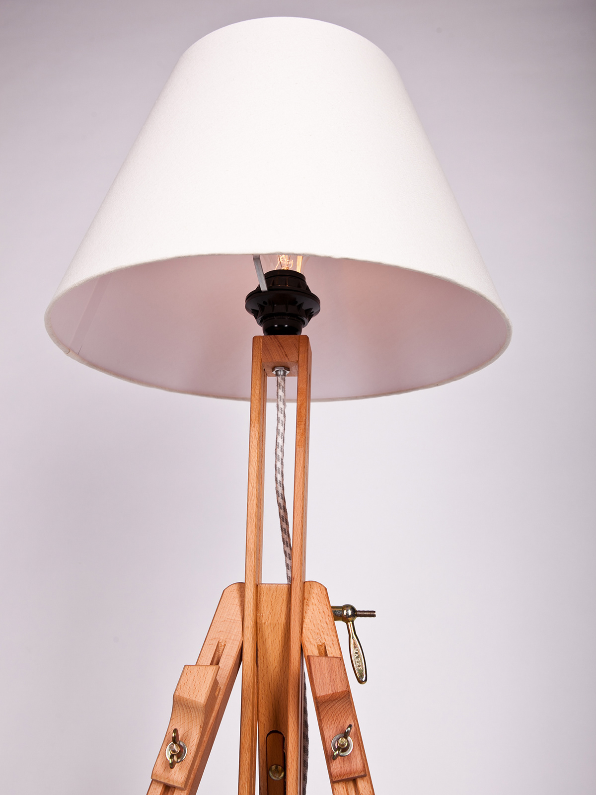 Lamp light easel Cable wood design