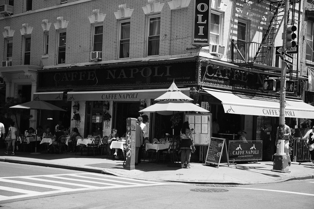 new york city Manhattan little Italy italian restaurant green red White
