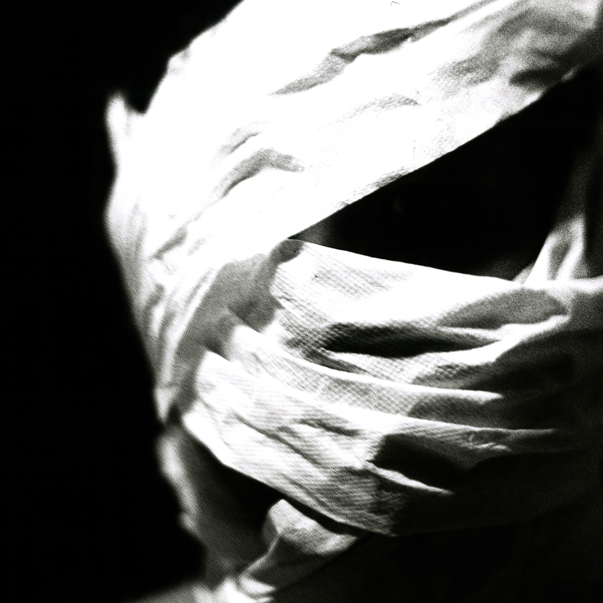 bea yuen beayuen sterile black and white darkroom conceptual