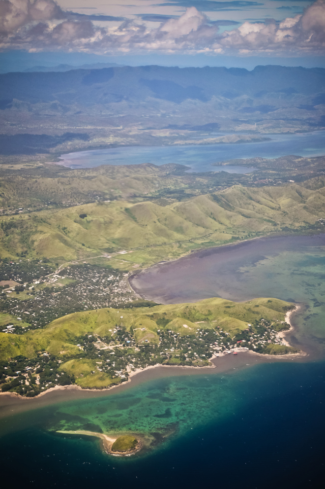 Island Papua New Guinea wyspa Loloata Island Papua Nowa Gwinea blue green sea water hill png