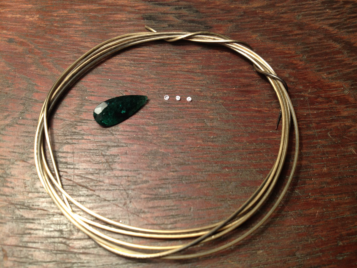 wedding old emerald pendant diamonds