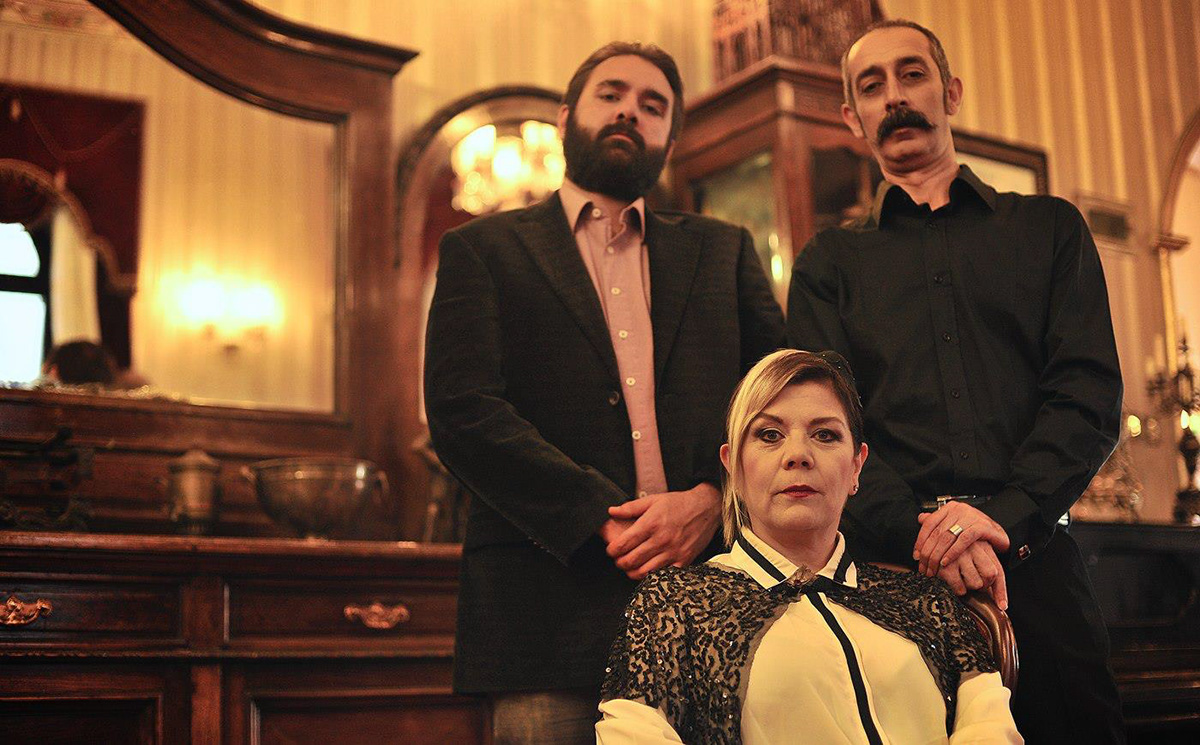 short film mavi kalpli kadın requiem can eren  magic realism turkish snow drama queen