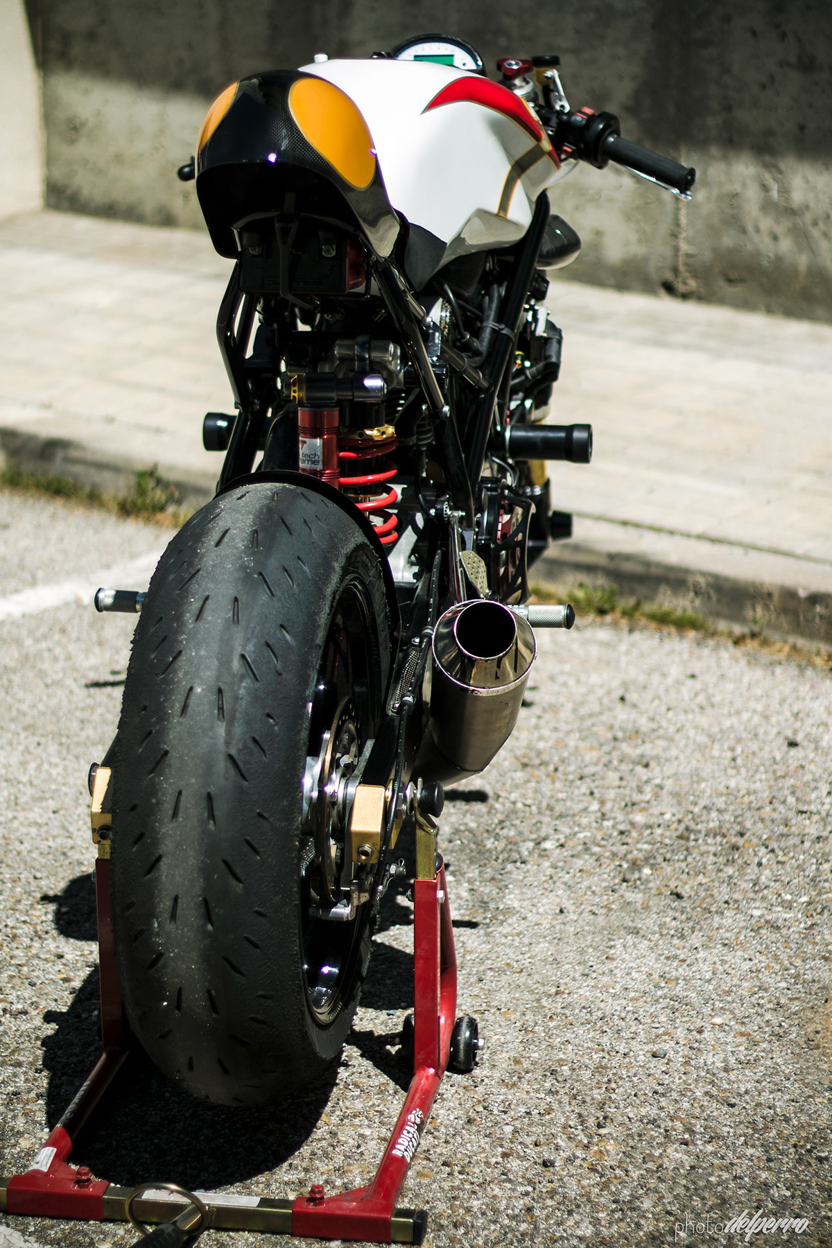 Mala Bestia Ducati RADICAL DUCATI rad cafe racer motorbike moto Bike pepo