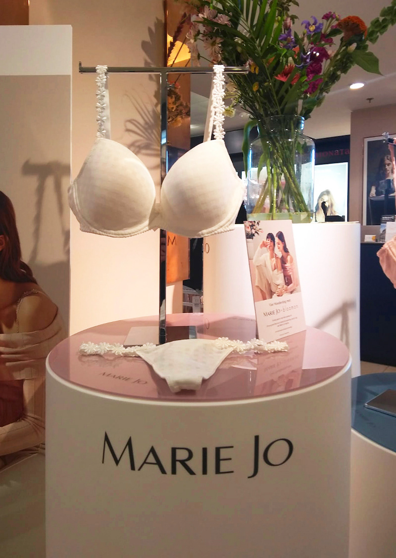 mariejo branding  Fashion  store campaign creatives design lingerie underwear