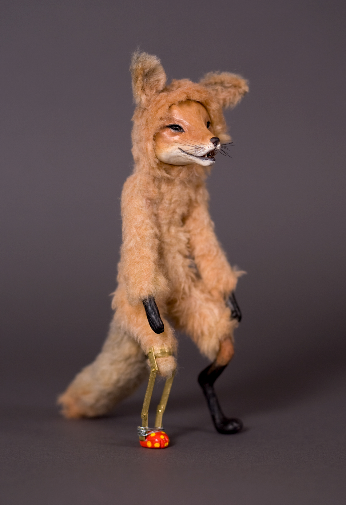 The Paw Maker FOX rabbit prosthetic limbs hope sculpture jk Jkjaesunkim jaesunkim