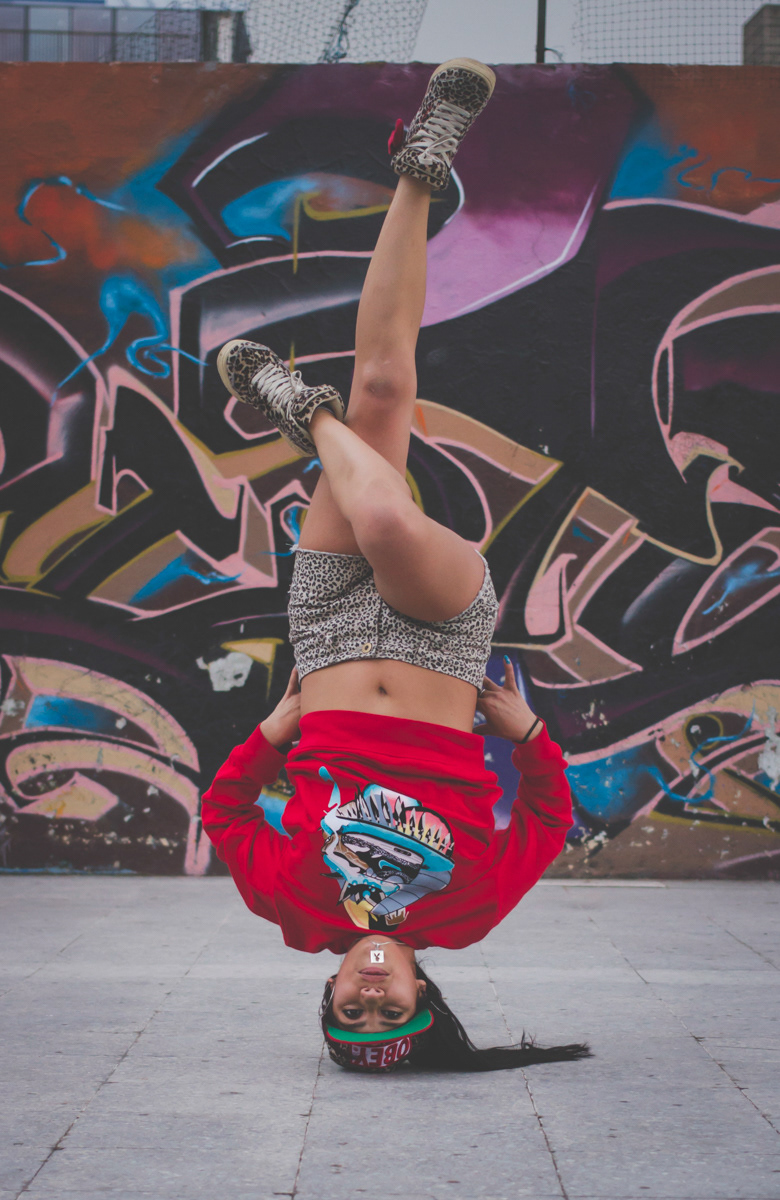 girls b-girls break dance hip hop art Urban grafitti bogota mexico DANCE  