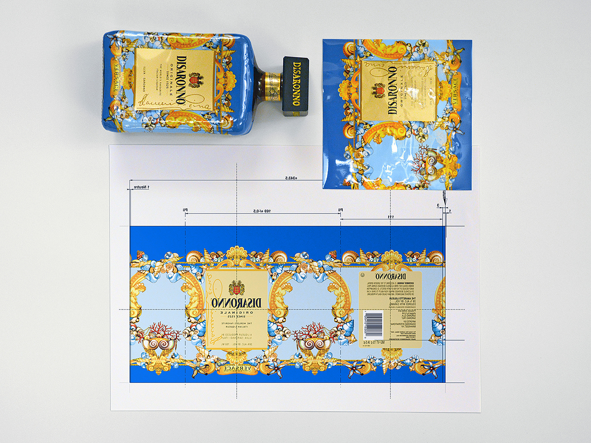 disaronno VERSACE sleeve Disaronno wears Versace special edition Packaging design Label bottle brand identity