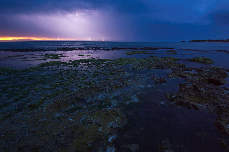 lightning Ocean seascapes landscapes