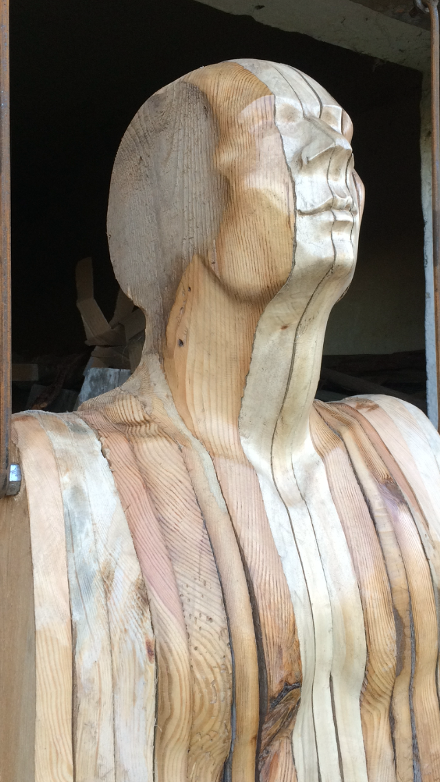 rzeźba rzeźba w drewnie sculpture wood sculpture man człowiek postać hand carved human angel anioł   Gdansk asp gdansk