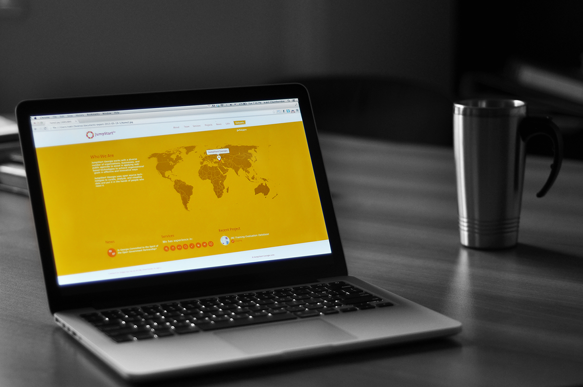 fullscreen Responsive Adaptive minimal Web site design yellow Interface orange corporate clean Data yell red