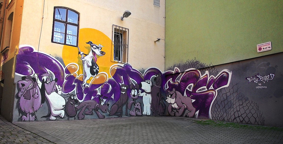 Graffiti streetart spray characters uplnemimo bombing