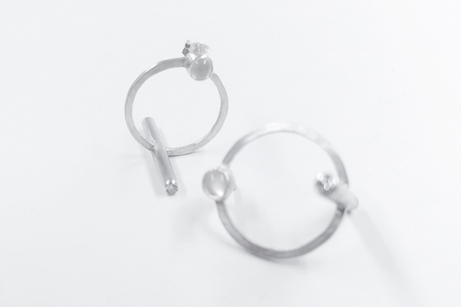 silver moon stone cz earrings TubeSetting