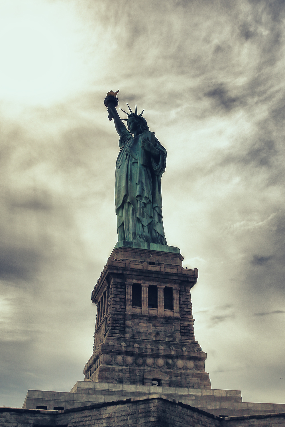 city bustling statue of liberty times square Wall street 911 sites Brooklyn Bridge Central Station