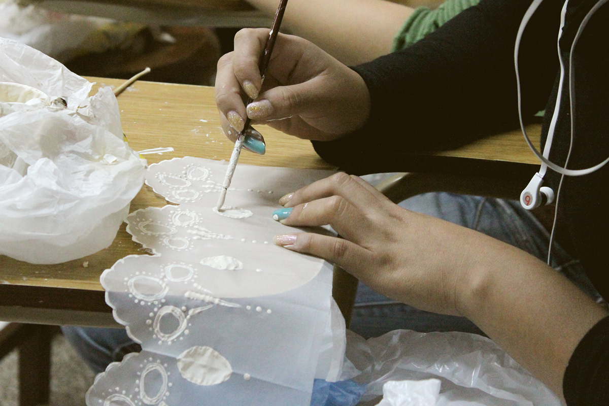 paper dress Workshop craft handmade flower Victorian Lamp light set victoria