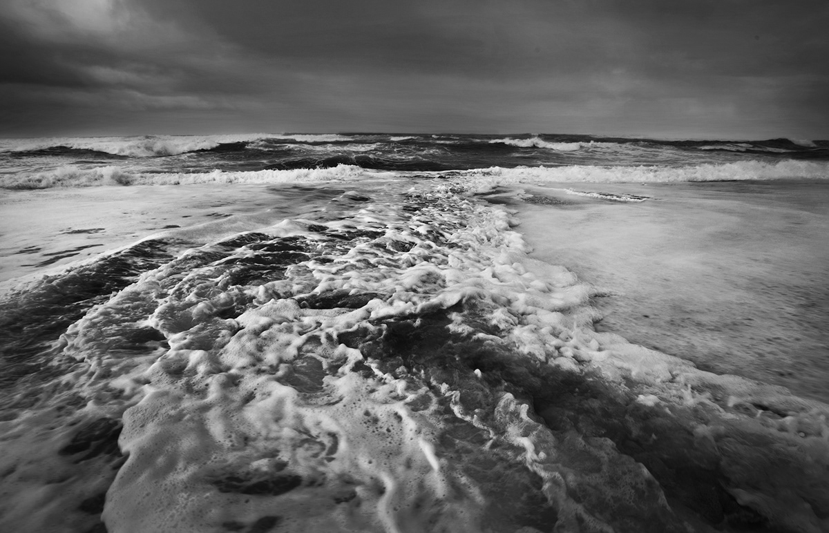 Ocean HAWAII Northshore black and white