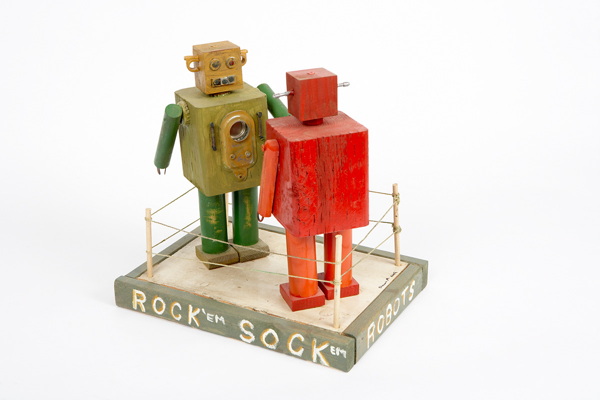  Murenbeeld Touchwood Design robots  Wood  folk art  found objects  Illustration droids fight  boxing
