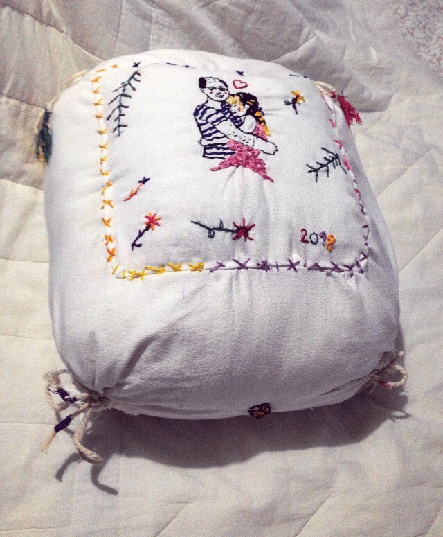 pillow yastık tasarım design graphic dıy textile stitch Embroidery art