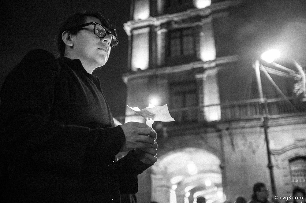 Documentary  black and white yosoy132 mexico protest people lowlight fujifilm X100 Fuji x100