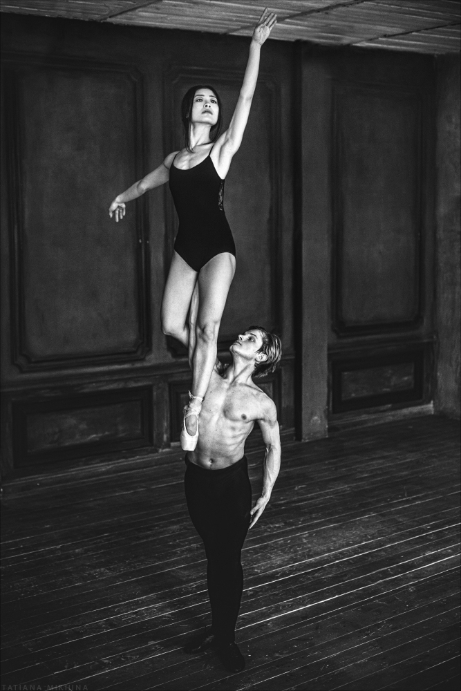 ballet balletphotoshoot ballerdancer dancer pointe Mikhina tatianamikhina black White