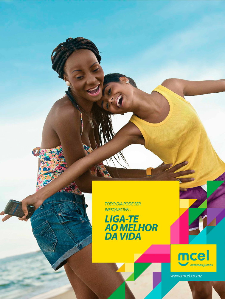 Mcel DDB  portrait people lifestyle happy casual mobile phone mozambique family joy natural business youth tatiana