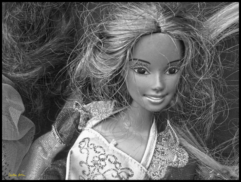 dolls memories toys black and white