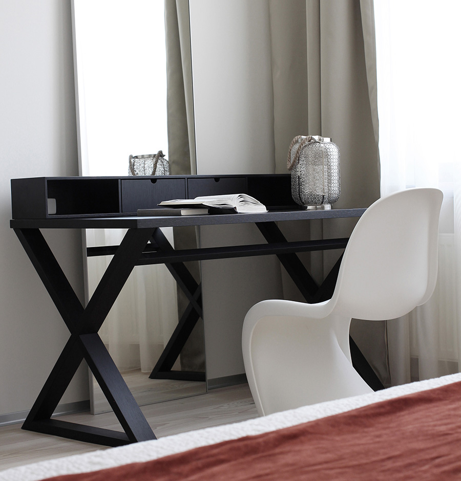 B&B Italia dinesen bulthaup minimal contemporary living room EAMES