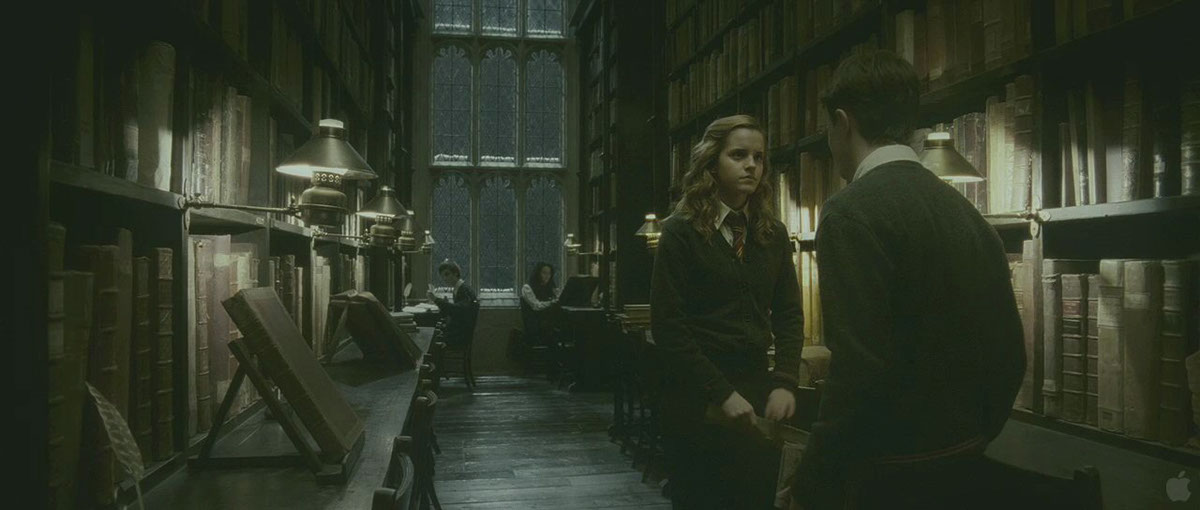 harry potter library Hogwarts Maya