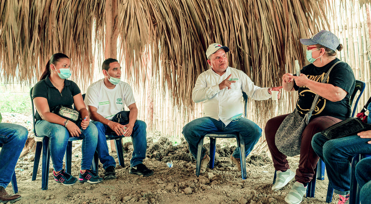 brand colombia farming foundation logo NGO non profit sembra