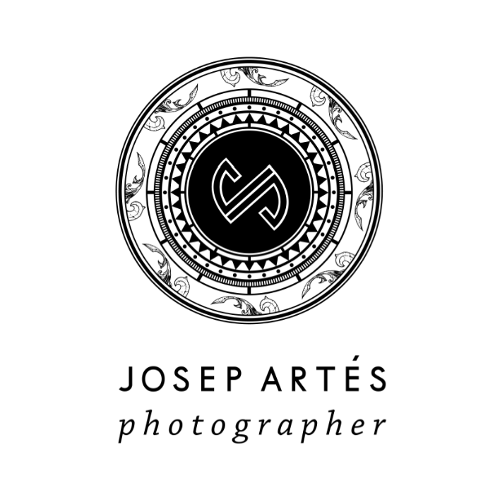 photographer Josep Artés Icon circle fashion photography Web camera shoot