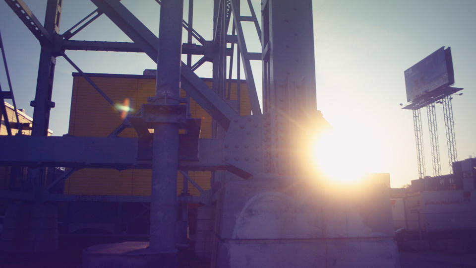 Adobe Portfolio video jacques cartier bridge Montreal vintage