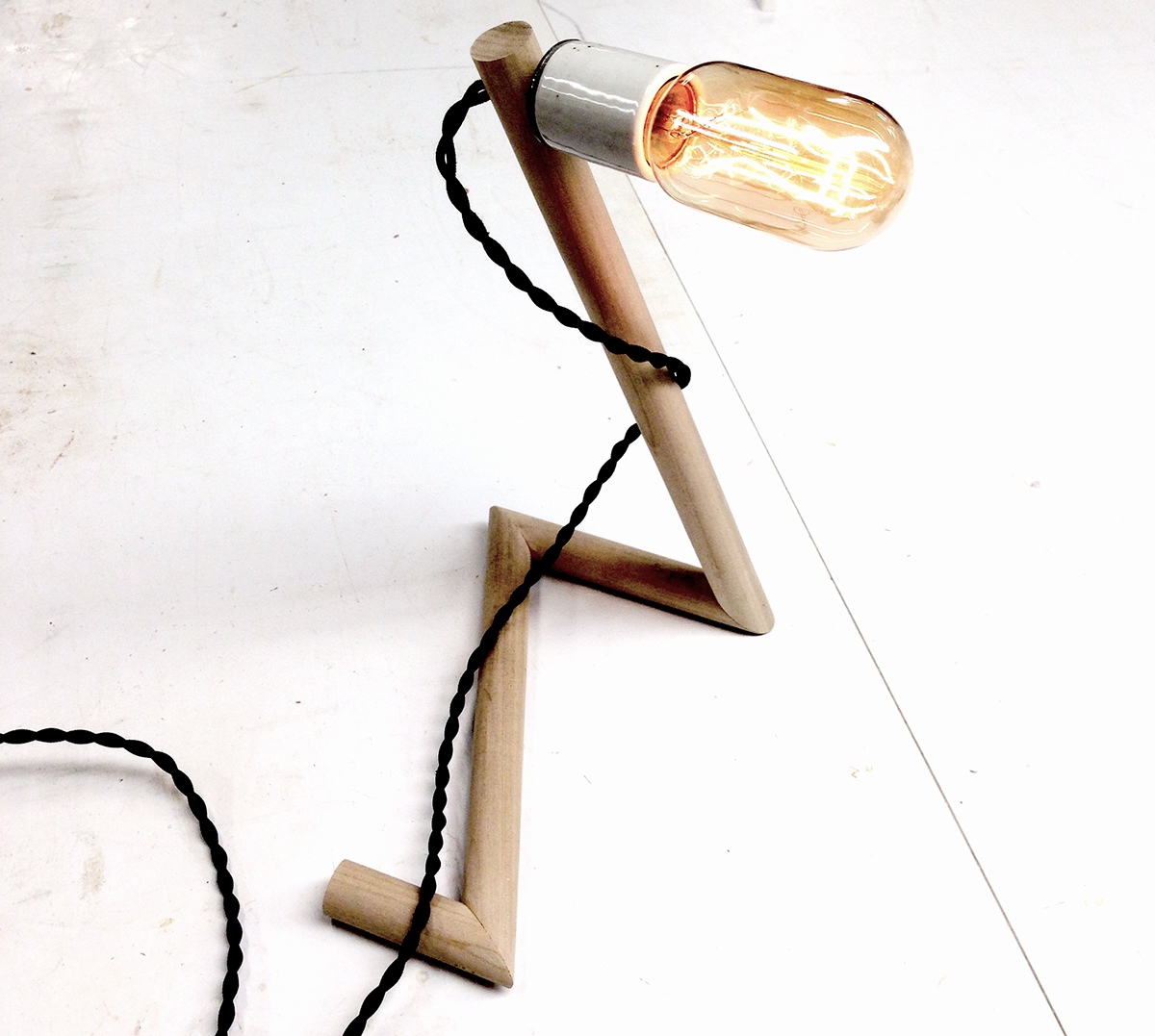 lights nordic wood maple walnut vintage bulb desk Lamp task sculptural furniture