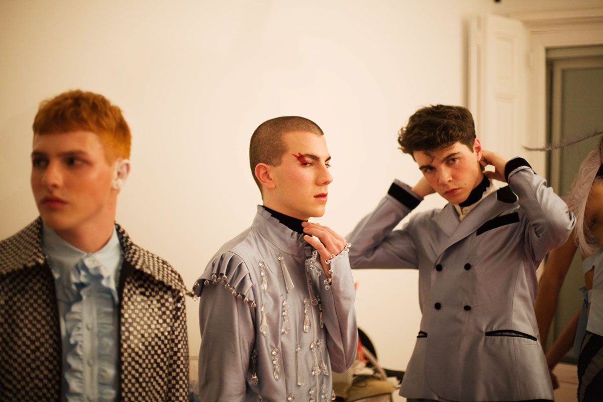 boys models man men malemodels   moda madrid fashionweek madridfashionweek backstage backstageboys makeup