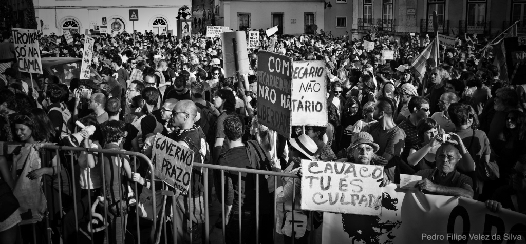 politics revolution people Portugal pedro velez silva p3t3rintheb0x b&w black White croud Unite povo