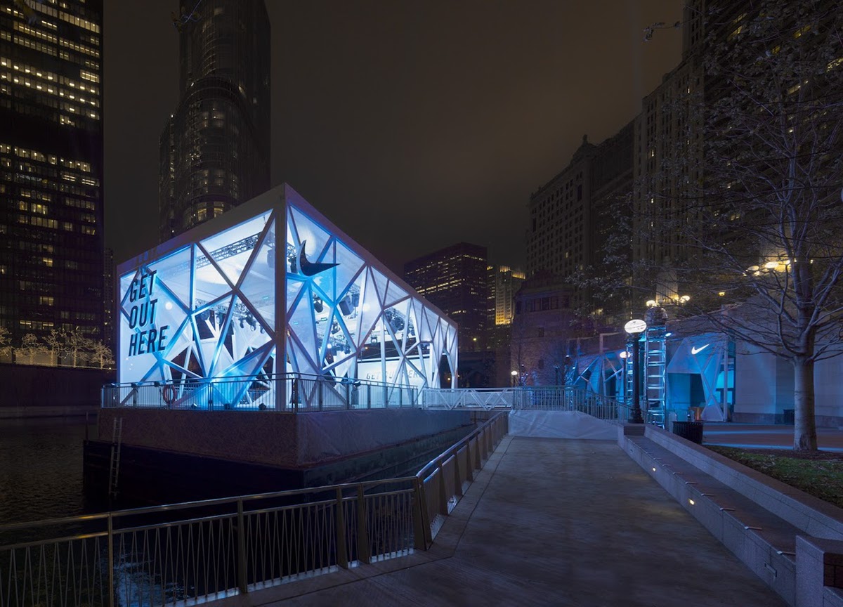 Nike ntc COME TRAIN WITH Us TEMPORARY ARCHITECTURE STRUCTURE FLOAING PAVILION FLOATING GYM icebox pavilion chicago