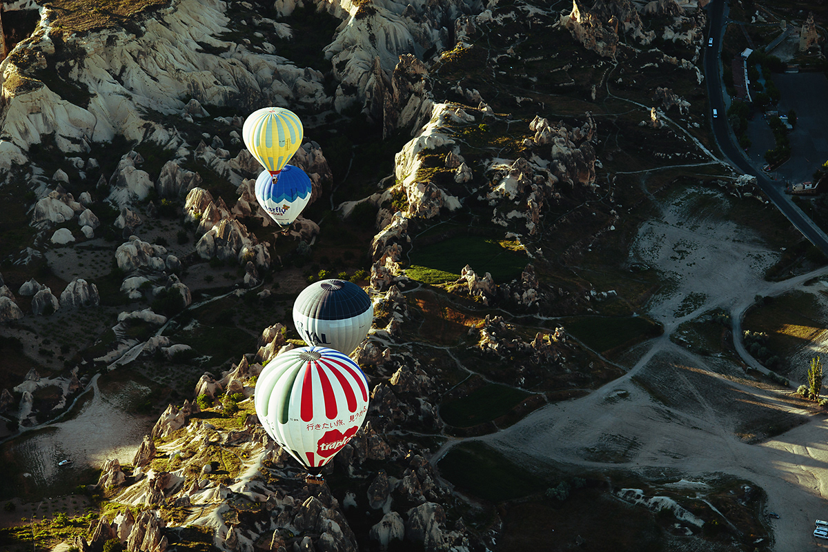 balloons flight color Fun Travelling hight MORNING Sun Sunrise Bird's eye view view fly-through mode emotions hot air