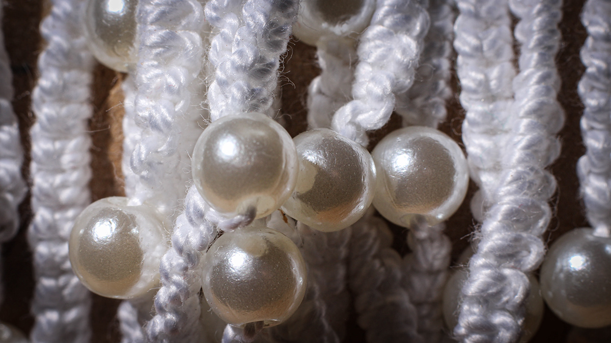 Adobe Portfolio mistletoe crocheting half double pearls tatting