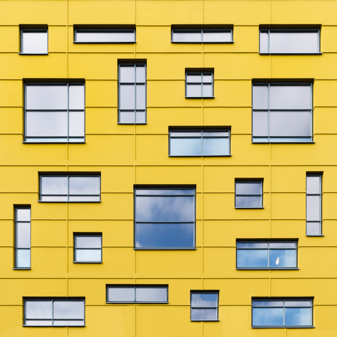 Beautiful yellow facade designed by Dedato ontwerpers in 2006