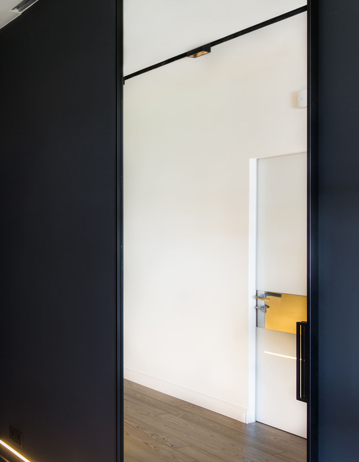 modern architecture flat Interior design black White tom dixon rimadesio moon concrete agape teak
