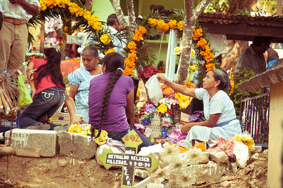 Dia De Muertos  Mexico  Xantolo  hidalgo  Fotografia  Huasteca  fragha  documental color  canon  5d  Photography  documentary