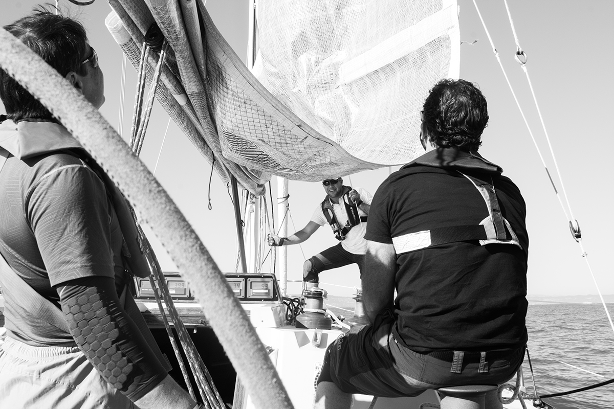 Adobe Portfolio boatrace sailing Photography  water boat crew captain