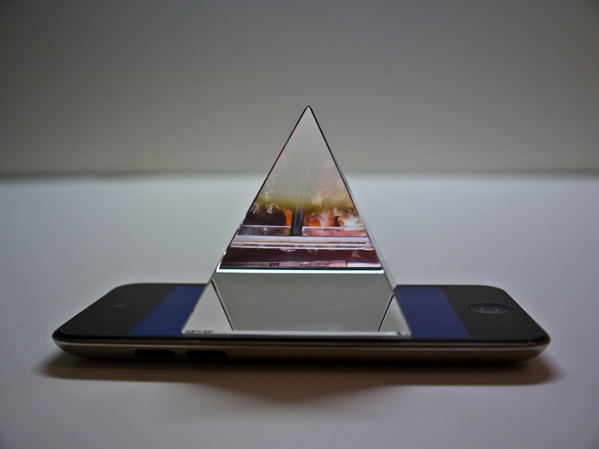 prism  ipod touch Installation Art luminous