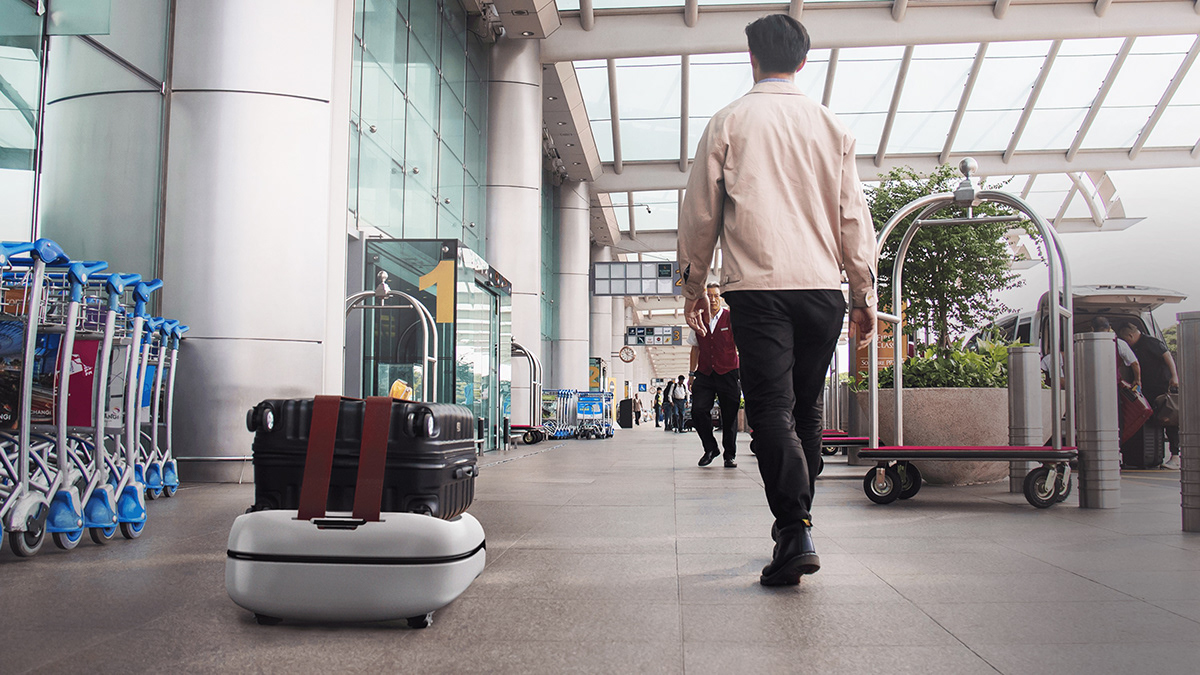 airport Autonomous industrial design  innovation luggage product design  robot Student design automation singapore airlines