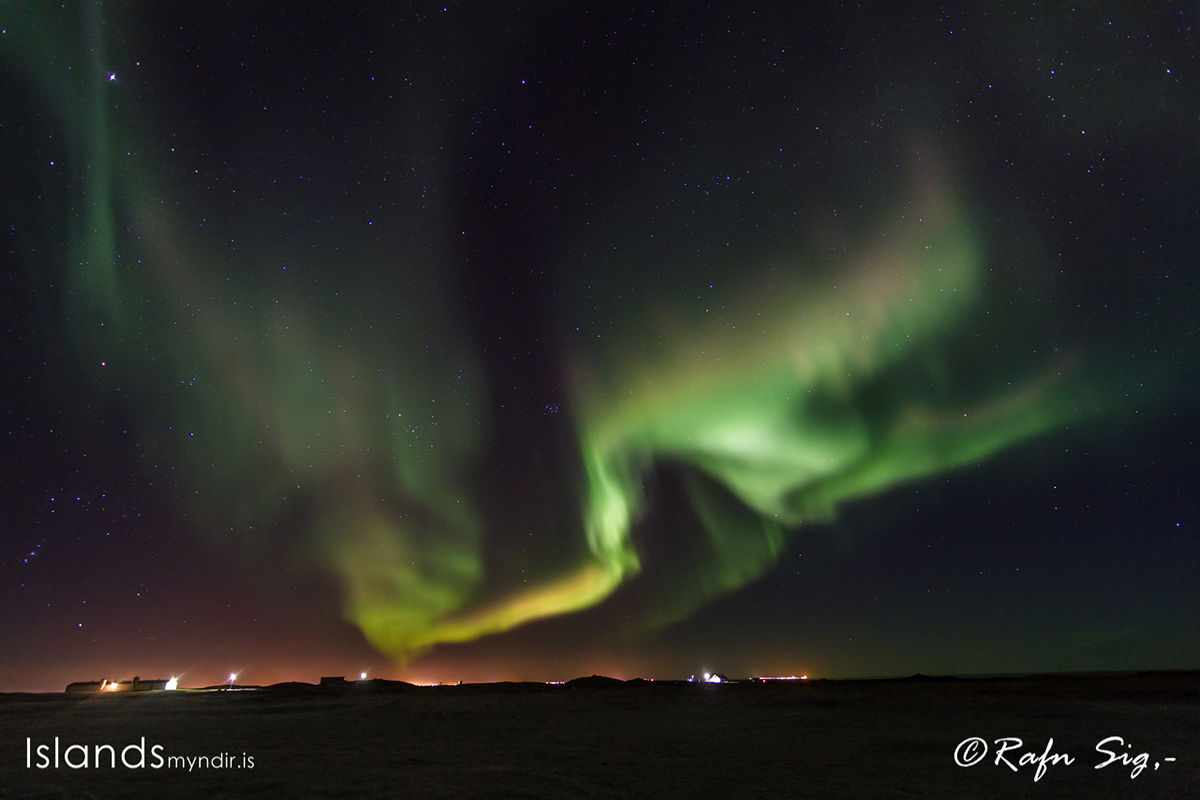 Norðurljós Northern Lights Aurora Borealis オーロラ Ōrora Luces del norte Nordlicht
