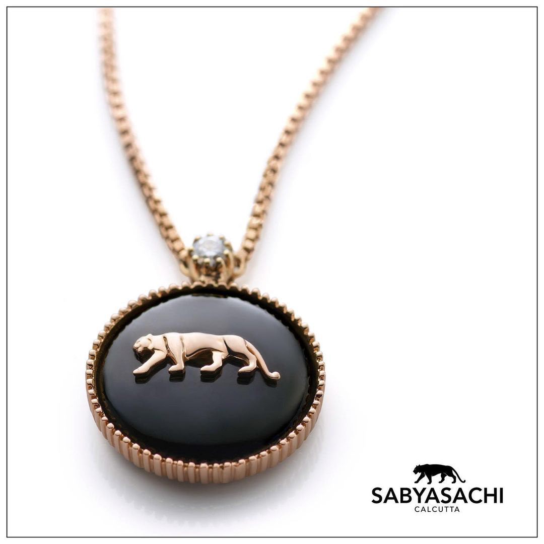 Advertising Photography intimate fine jewellery Jewellery jewellery photography photoshoot Product Photography Sabyasachi Sabyasachi jewellery the world of sabyasachi Sabyasachi Coutour